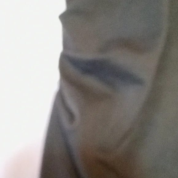 Athleta cinched top - Picture 2 of 4